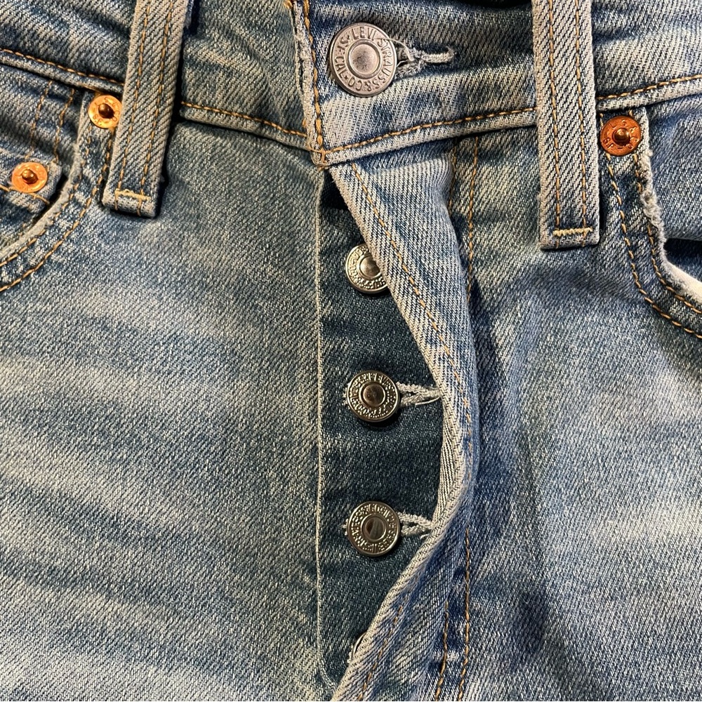Levi’s Ribcage Straight Leg Ankle Jeans Women’s Size 24 Light Wash Button Fly - Picture 12 of 15